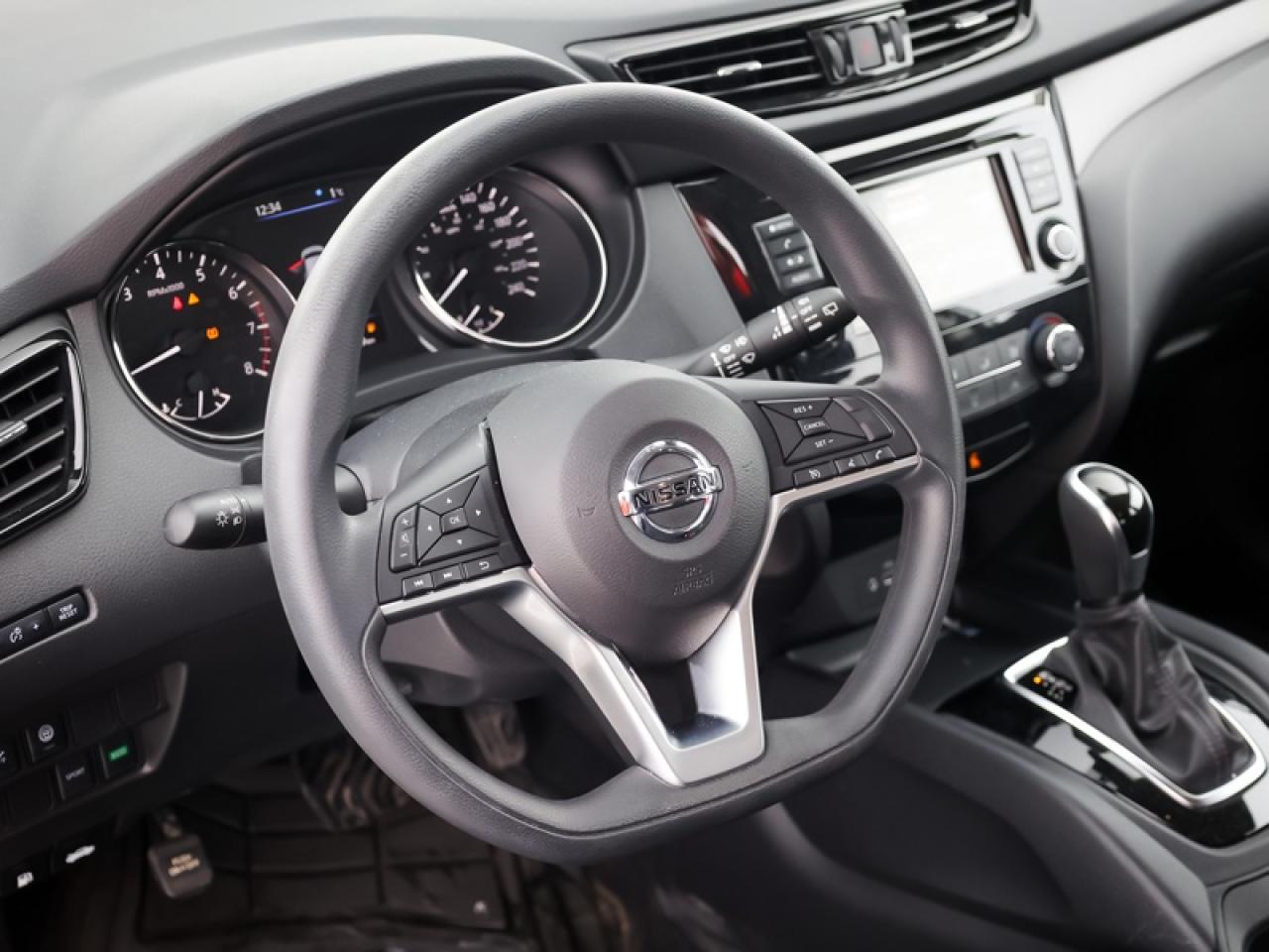 2023 Nissan Qashqai S  - Heated Seats -  Apple CarPlay - $171 B/W Photo