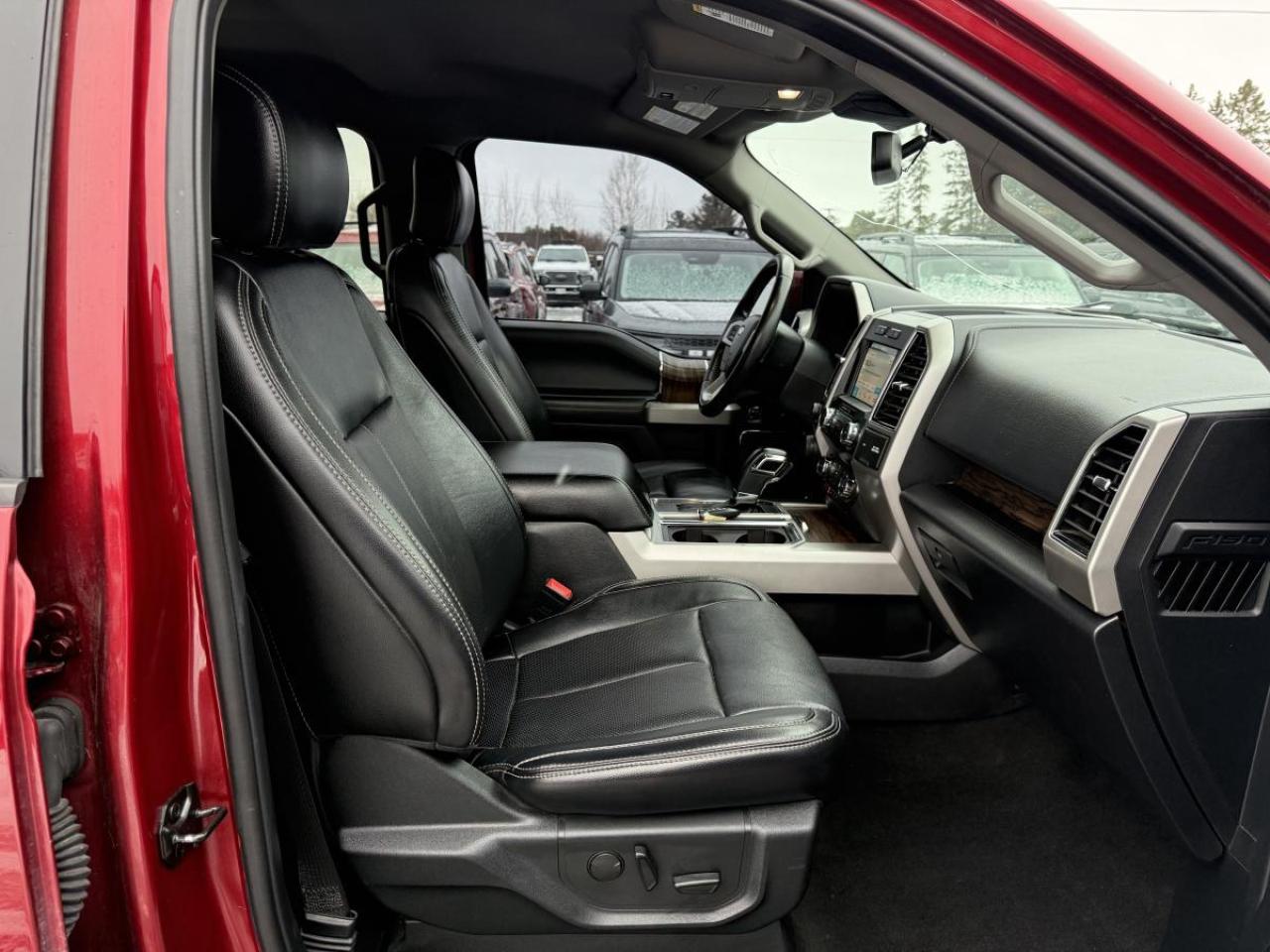 2019 Ford F-150 Lariat 4WD SuperCrew 5.5' Box Photo