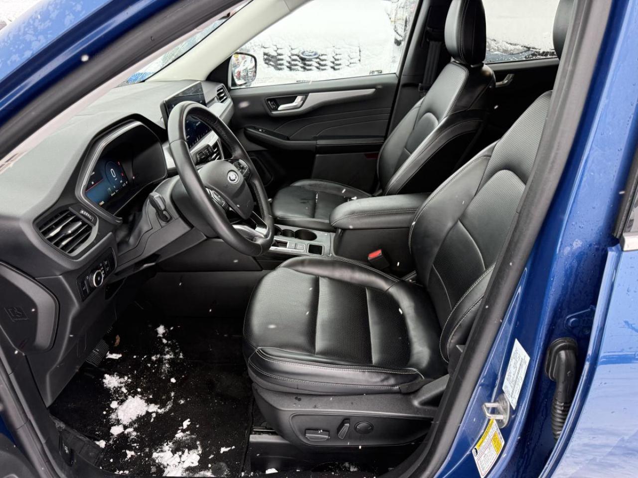 2023 Ford Escape Platinum Photo