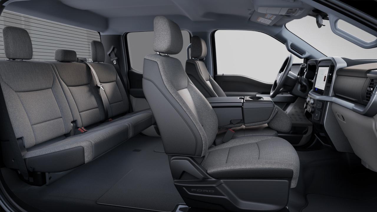 2025 Ford F-150 XLT Photo5