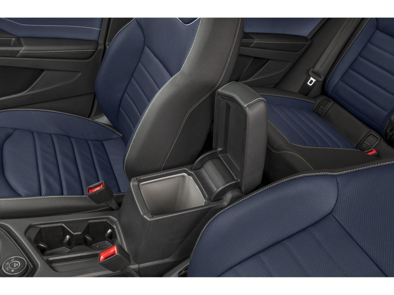 2025 Volkswagen Taos Highline 4MOTION Photo