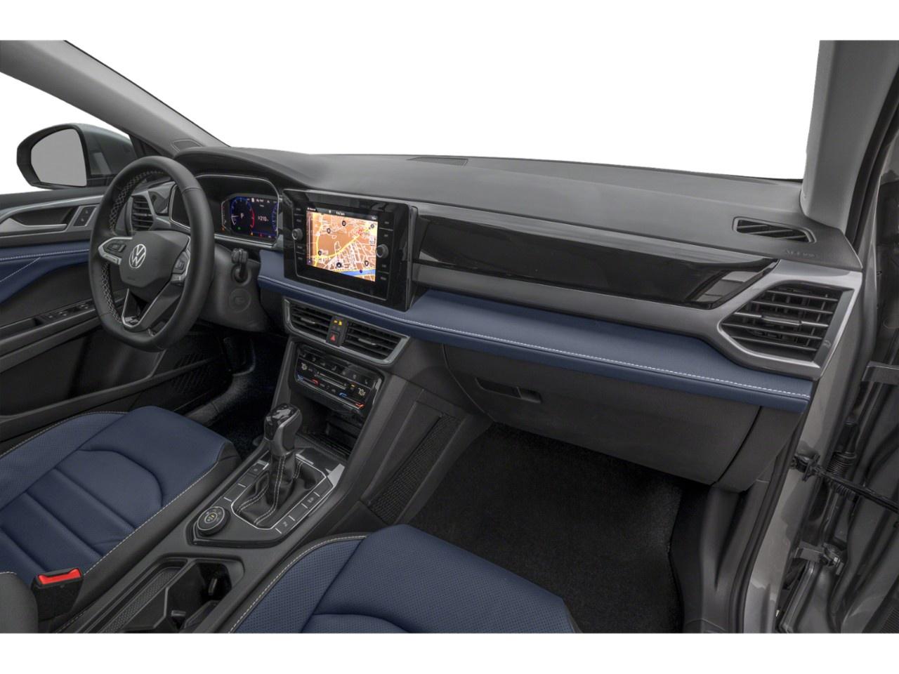 2025 Volkswagen Taos Highline 4MOTION Photo