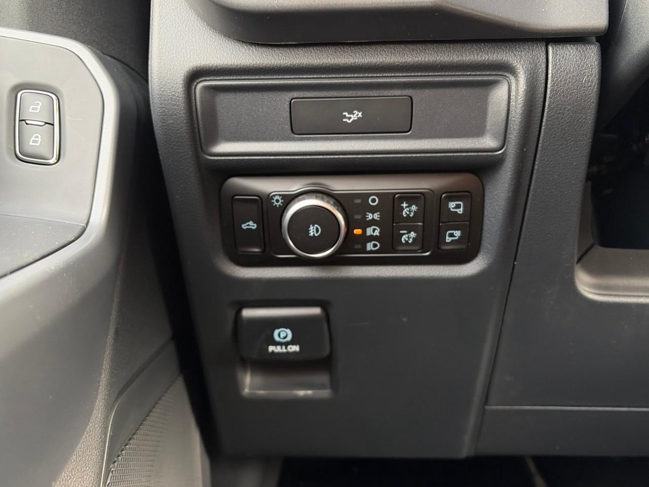 2026 Ford F-150 XLT 4WD SuperCrew 5.5' Box Photo