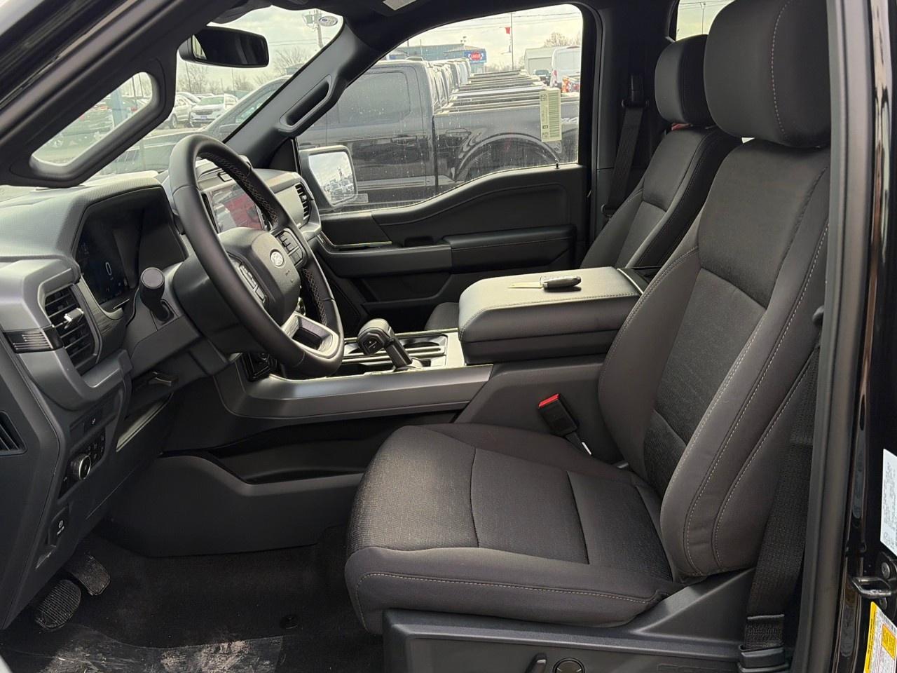 2026 Ford F-150 XLT 4WD SuperCrew 5.5' Box Photo