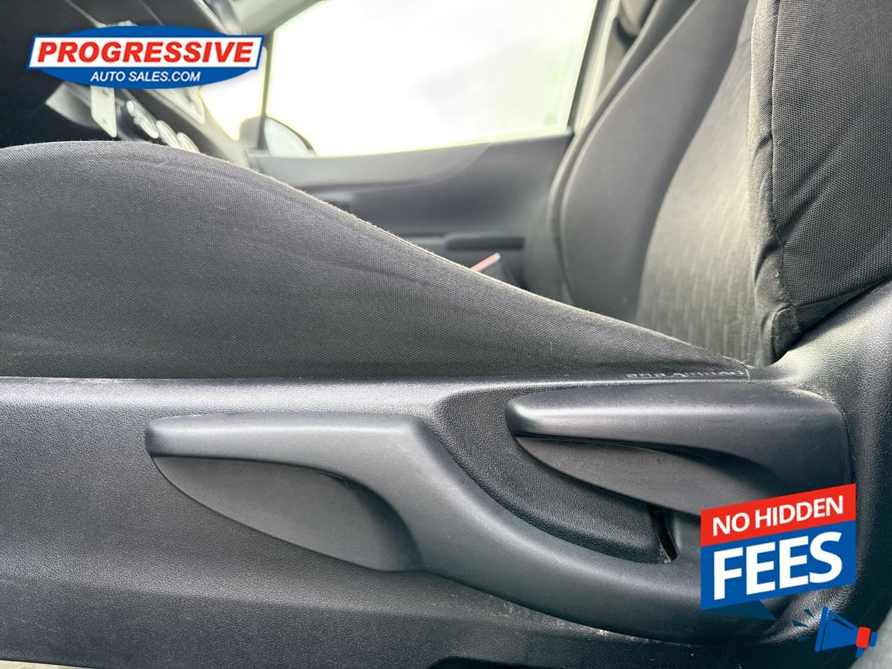 2014 Toyota Yaris LE Photo