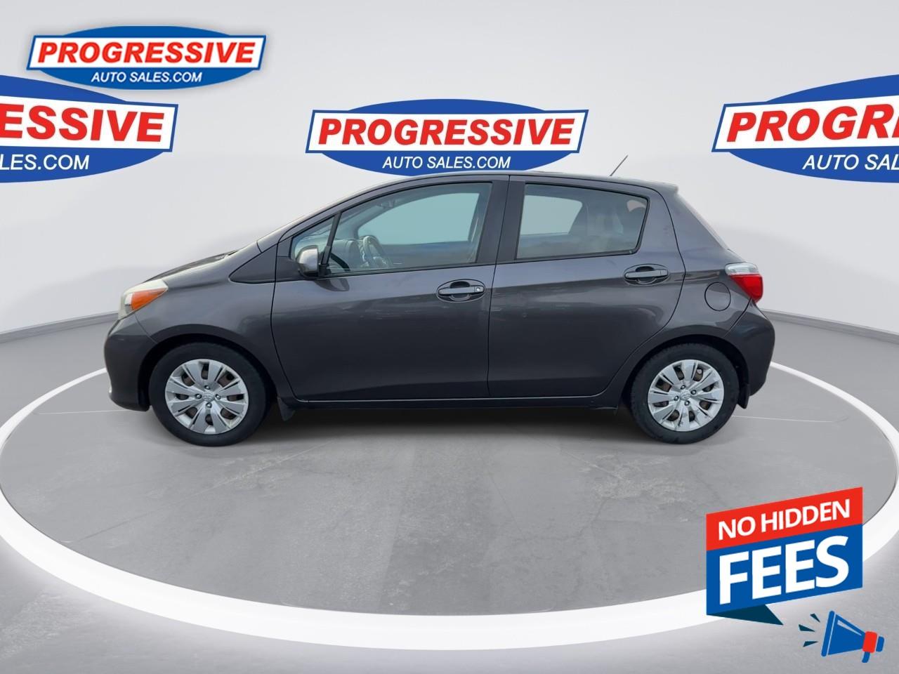 2014 Toyota Yaris LE Photo