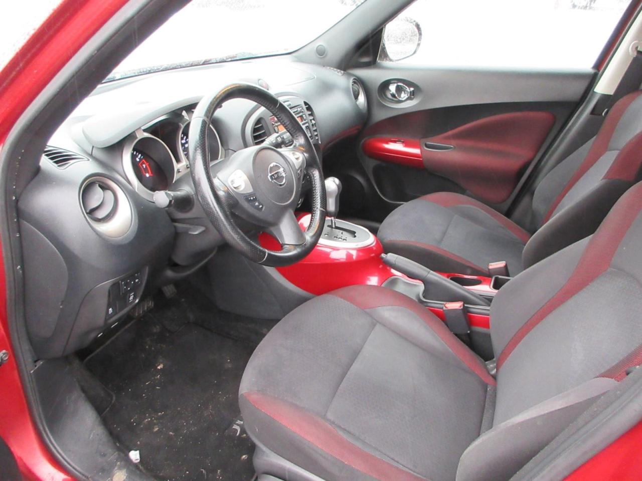 2013 Nissan Juke SV Photo