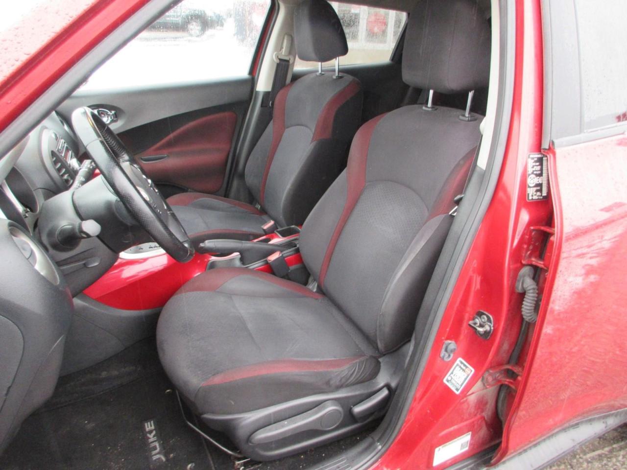 2013 Nissan Juke SV Photo