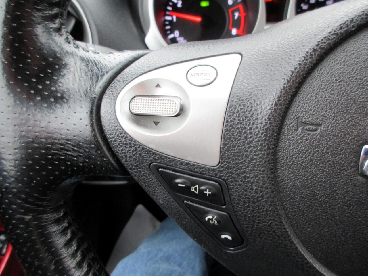 2013 Nissan Juke SV Photo