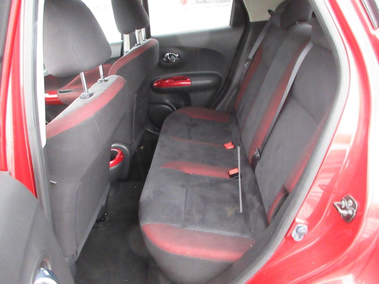 2013 Nissan Juke SV Photo