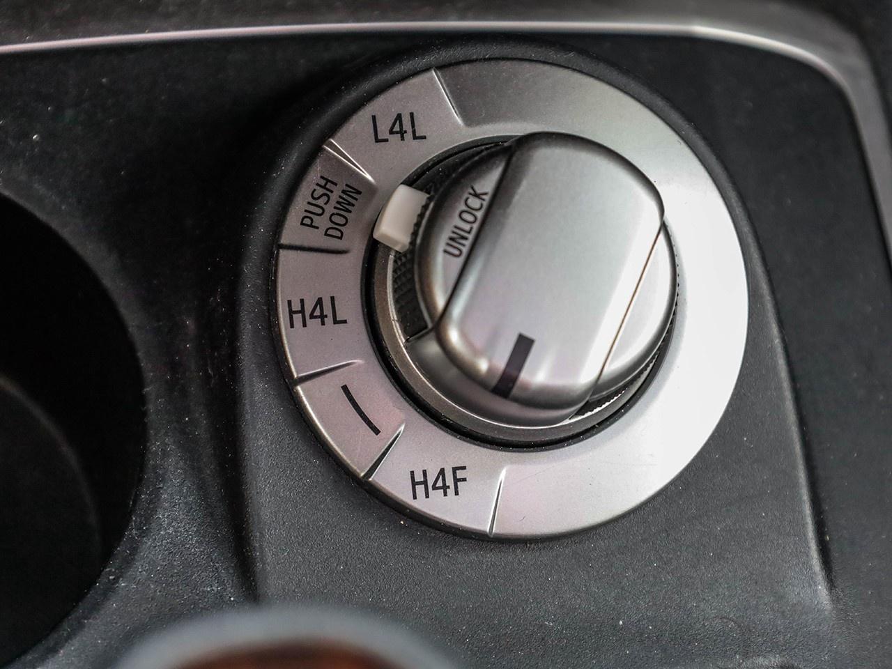 2020 Toyota 4Runner  Photo