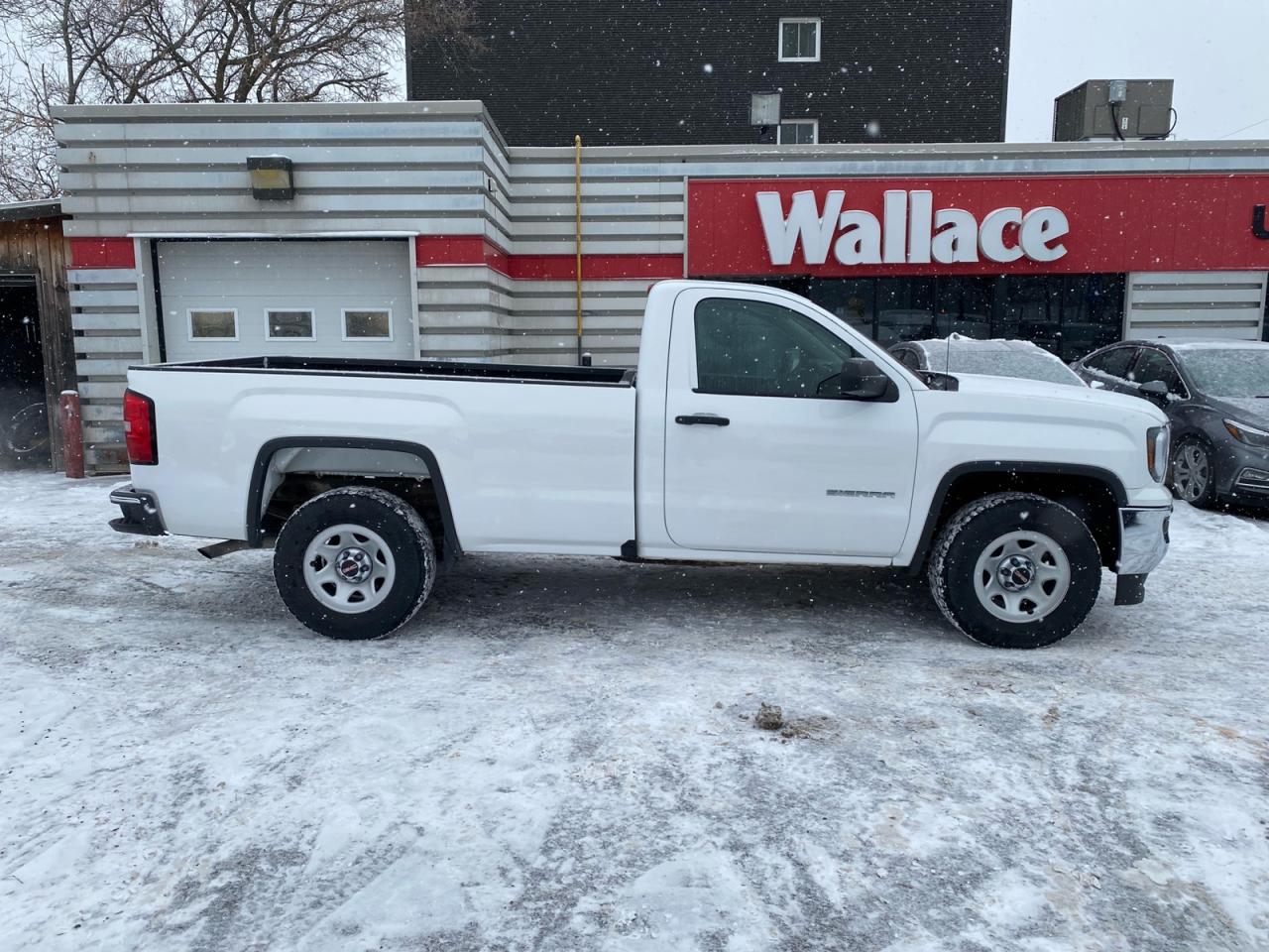 2016 GMC Sierra 1500 8' Box | Low Kms | Commercial Leasing Available Photo