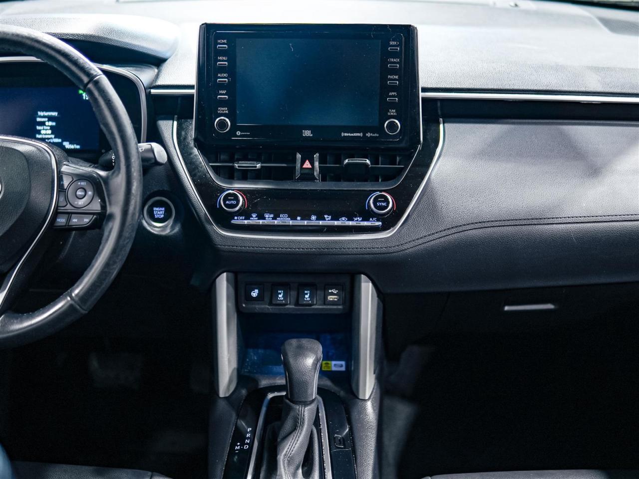 2022 Toyota Corolla Cross XLE | AWD | LEATHER | SUNROOF | NO ACCIDENTS Photo