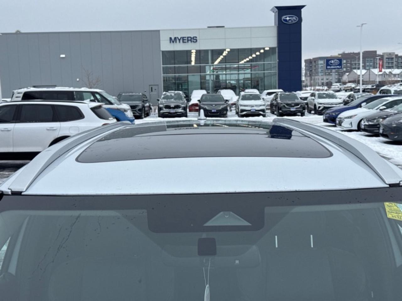 2024 Mitsubishi Outlander Plug-In Hybrid SEL S-AWC Photo