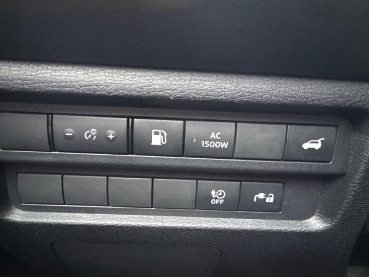 2024 Mitsubishi Outlander Plug-In Hybrid SEL S-AWC Photo