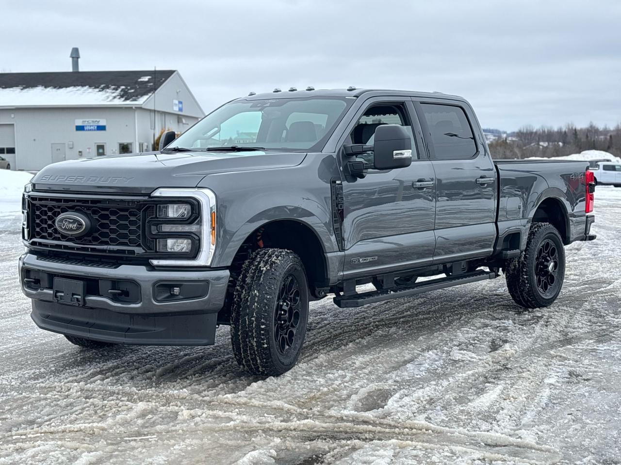 2026 Ford F-250  Photo3