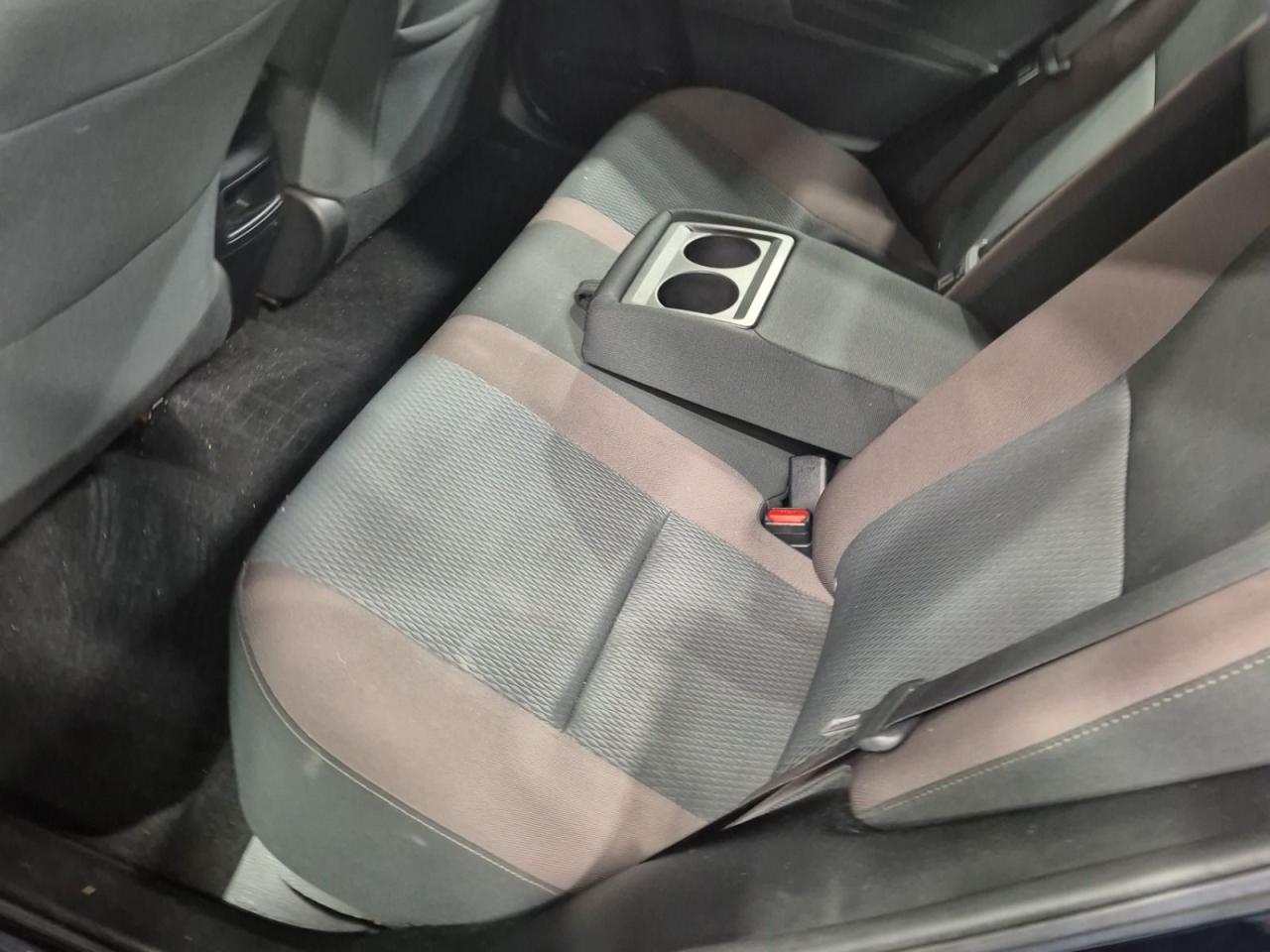 2019 Toyota Corolla LE Photo