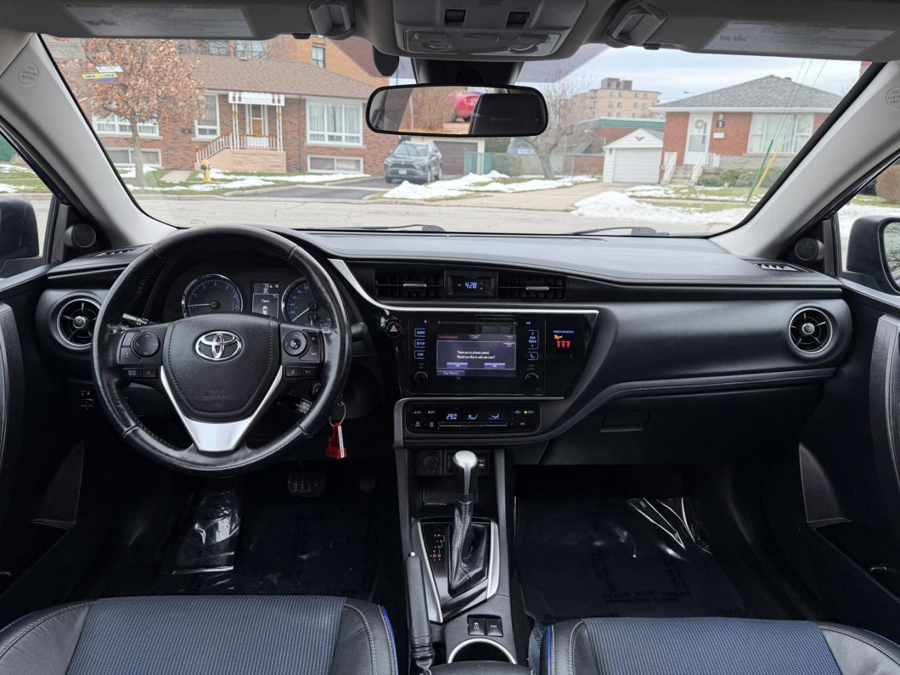 2019 Toyota Corolla SE CVT Photo