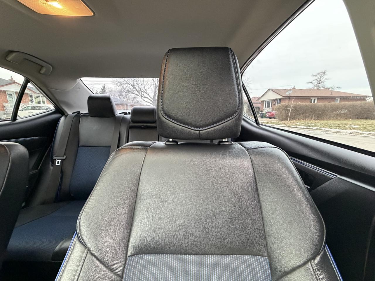 2019 Toyota Corolla SE CVT Photo