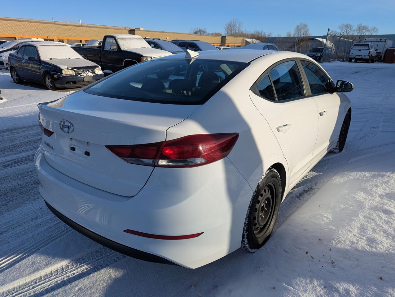 2018 Hyundai Elantra "Holy COW only 124K" certified + FREE 6M warranty Photo