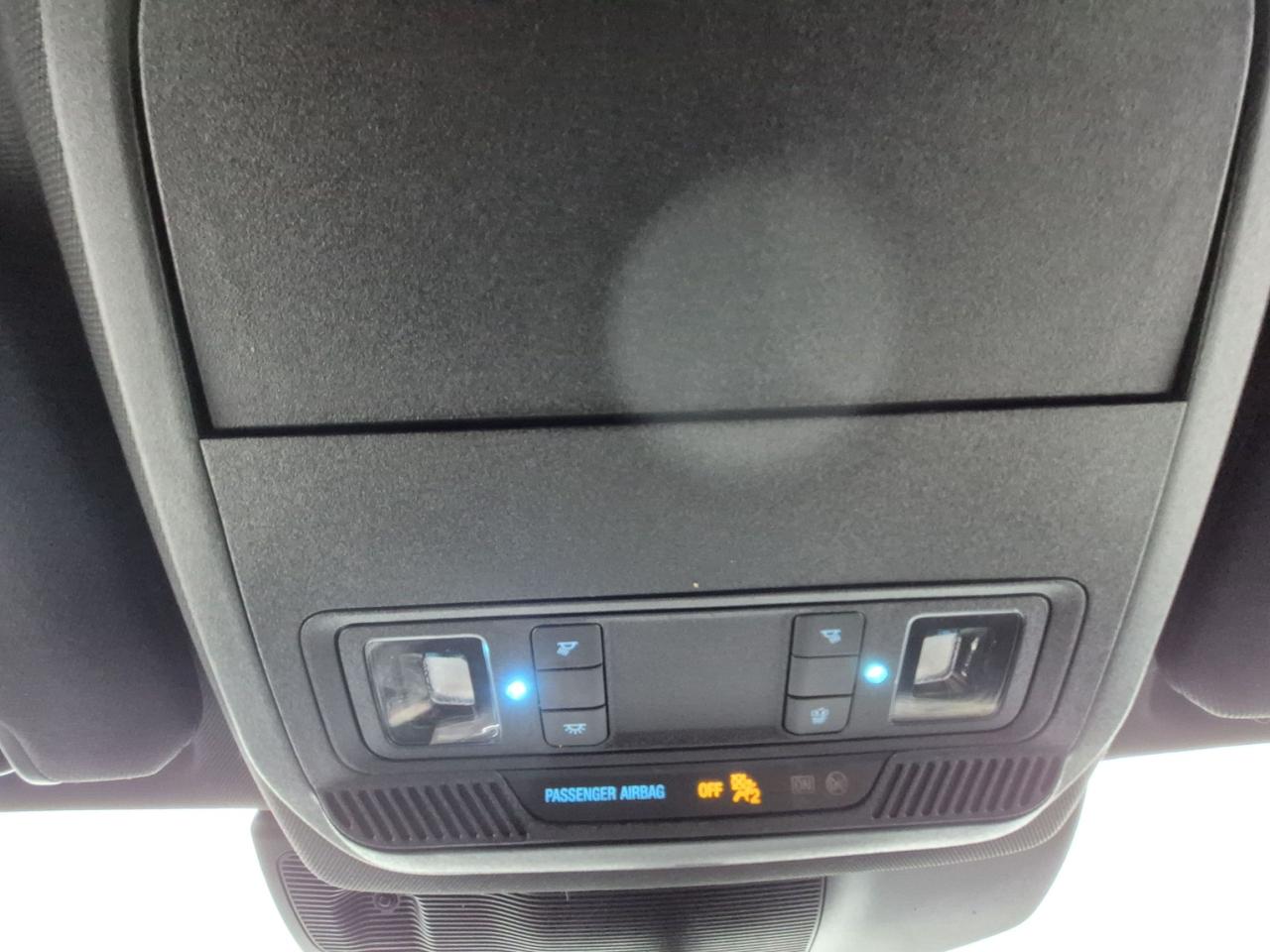 2022 Ford Explorer PLATINUM, LOCAL TRADE, 21" RIMS, REMOTE START! Photo