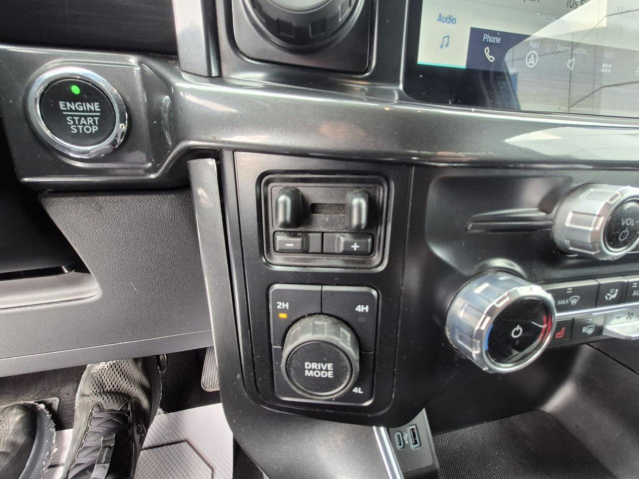 2023 Ford F-150 LOCAL TRADE, SPORT, 20" RIMS, HEATED SEATS! Photo