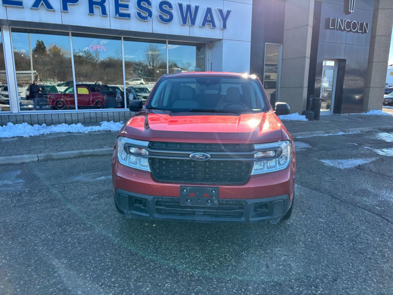 2022 Ford Maverick XLT, AWD, CREW, FX4 PACKAGE, LOCAL TRADE! Photo