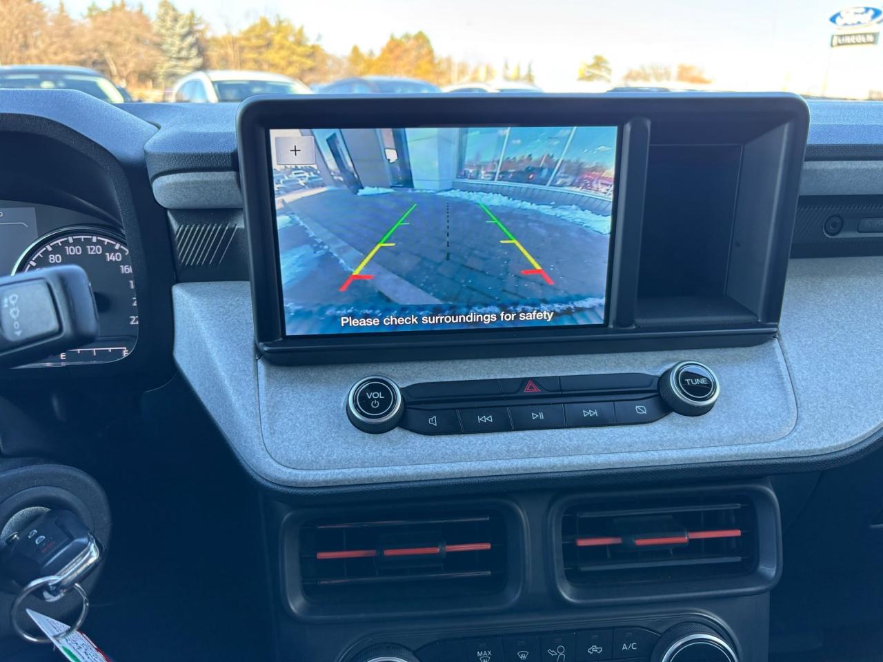 2022 Ford Maverick XLT, AWD, CREW, FX4 PACKAGE, LOCAL TRADE! Photo