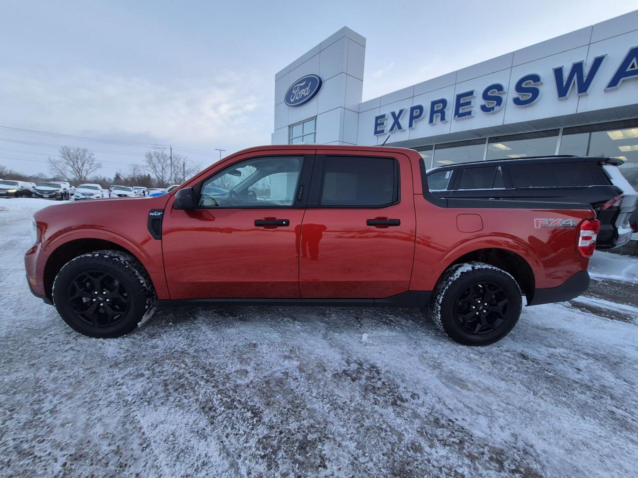 2022 Ford Maverick XLT, AWD, CREW, FX4 PACKAGE, LOCAL TRADE! Photo