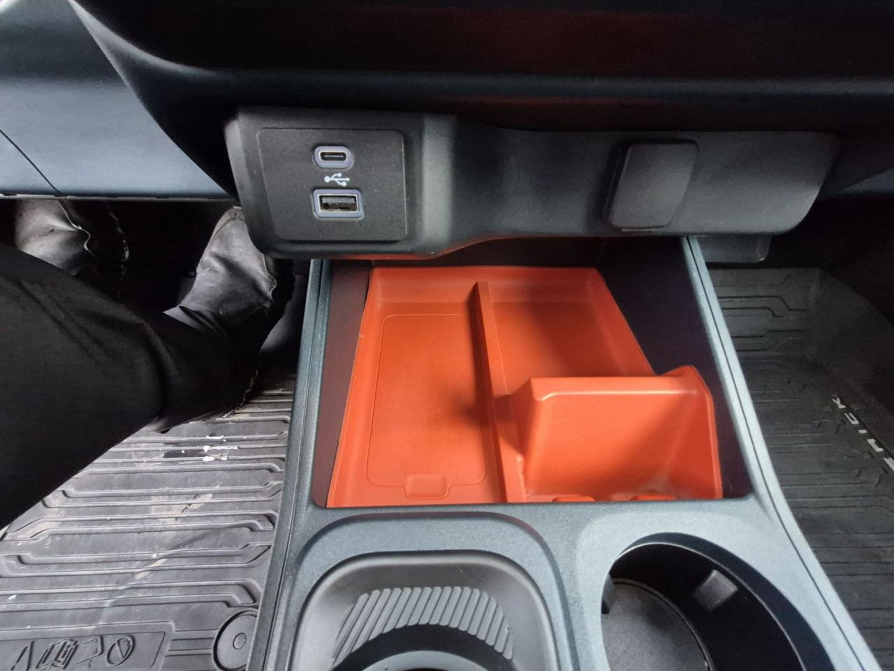 2022 Ford Maverick XLT, AWD, CREW, FX4 PACKAGE, LOCAL TRADE! Photo