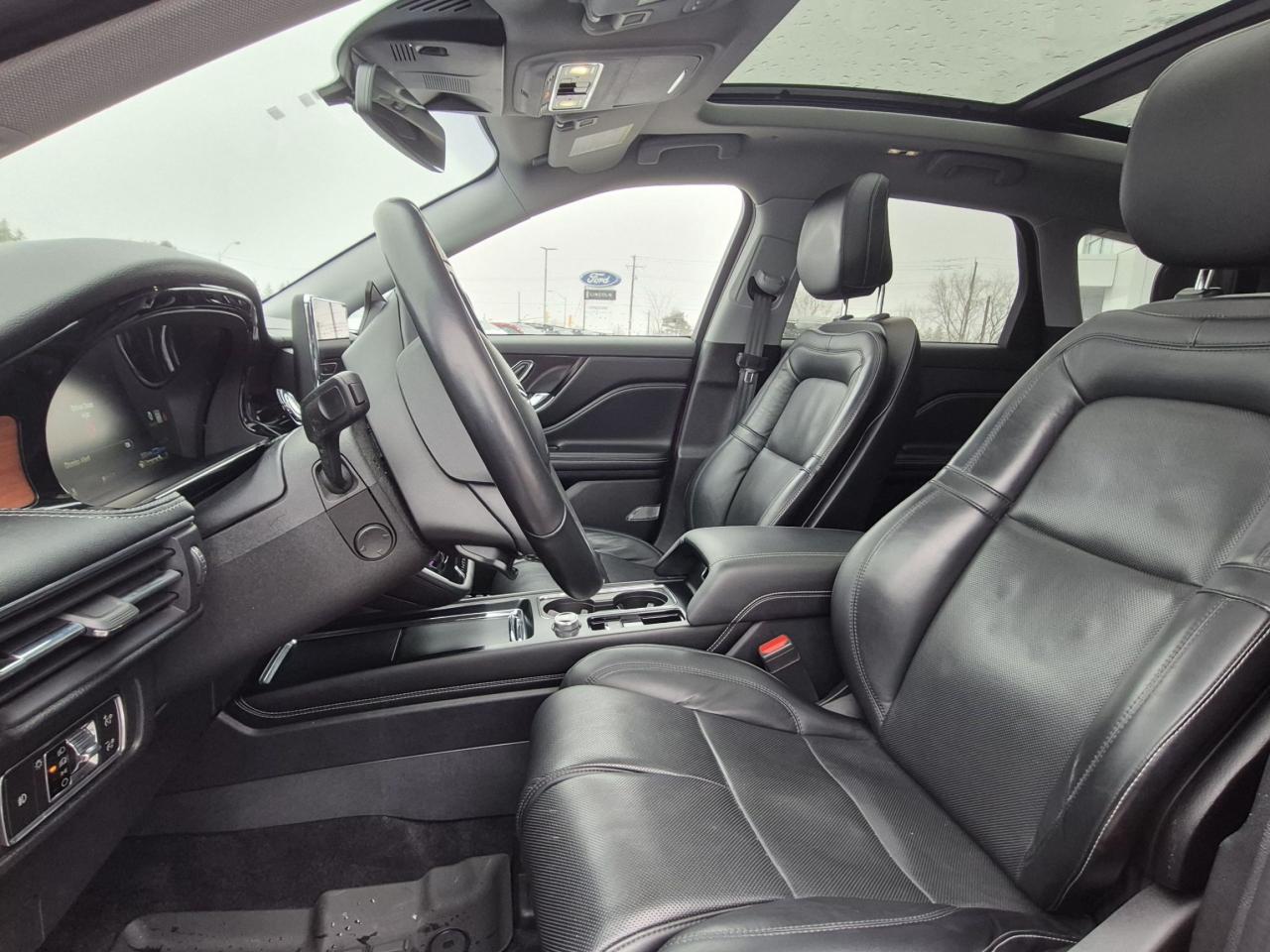 2022 Lincoln Corsair GRAND TOURING, HYBRID, HEATED STEERING WHEEL! Photo