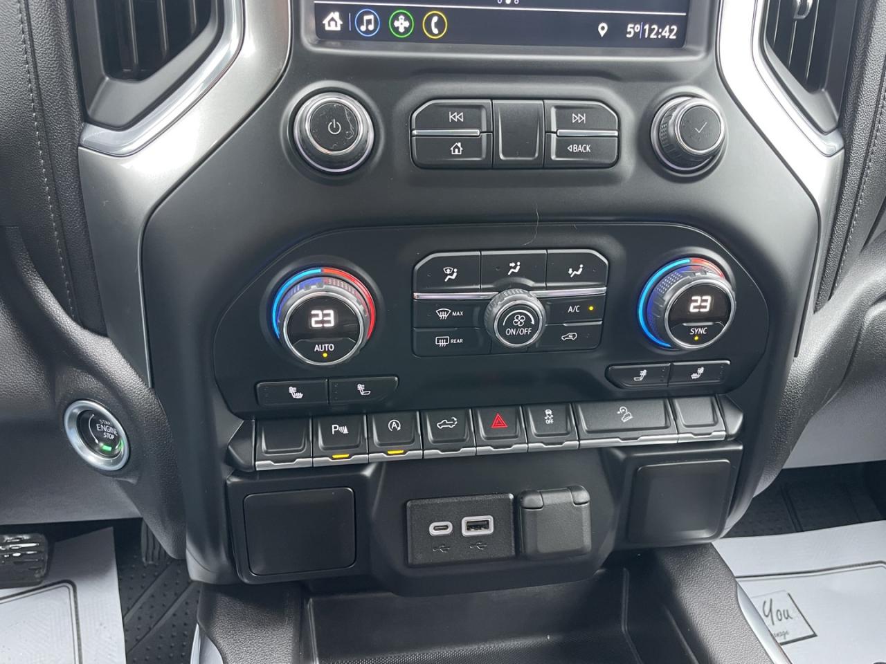 2019 Chevrolet Silverado 1500 LT Trail Boss Crew Cab 4WD *28 Srvc Records Photo