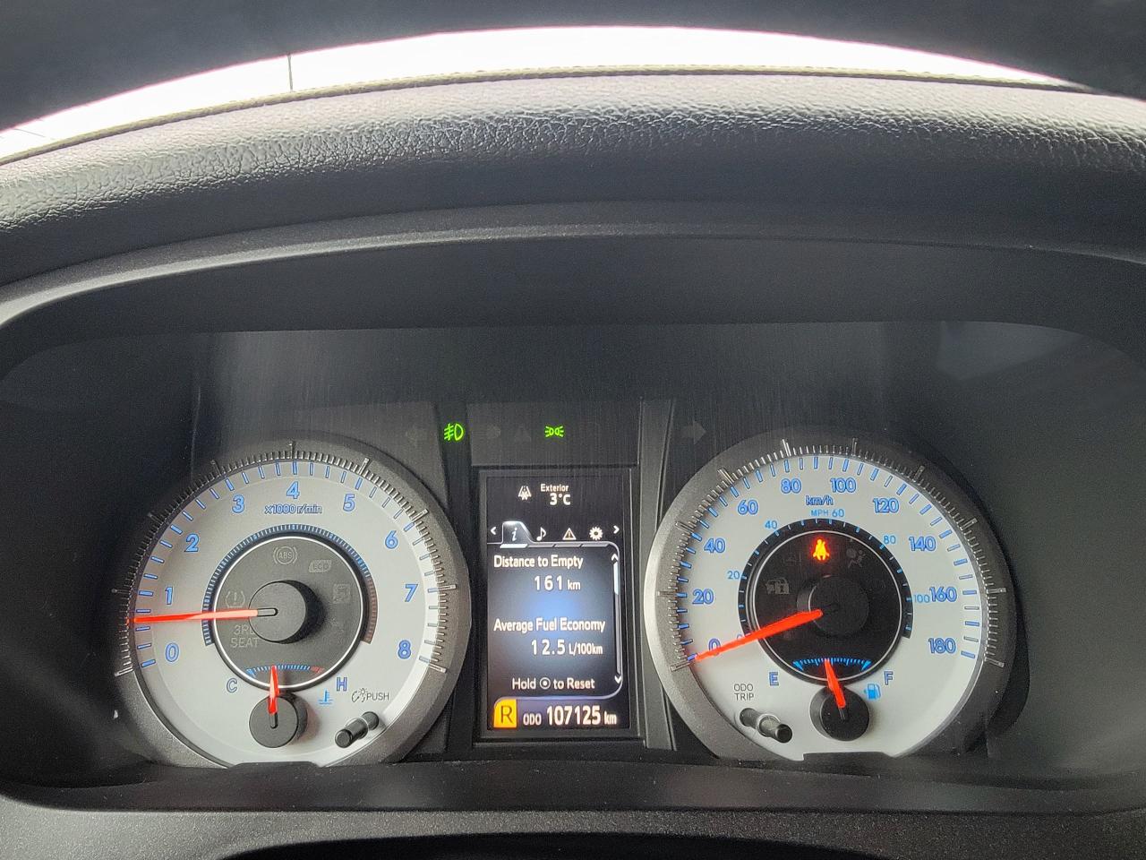 2015 Toyota Sienna SE Photo