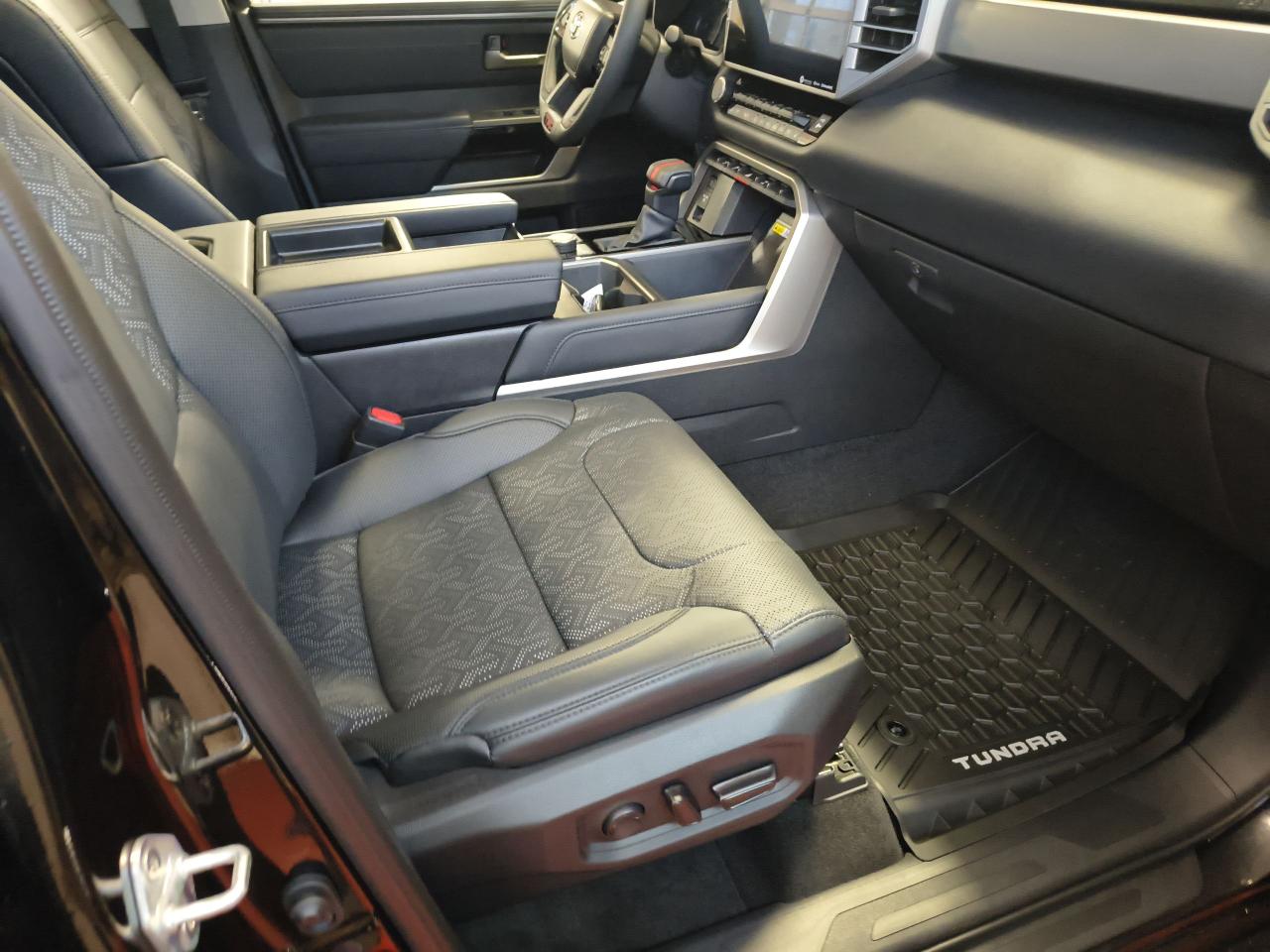 2023 Toyota Tundra 4x4 Crewmax Limited TRD Off Road Photo0