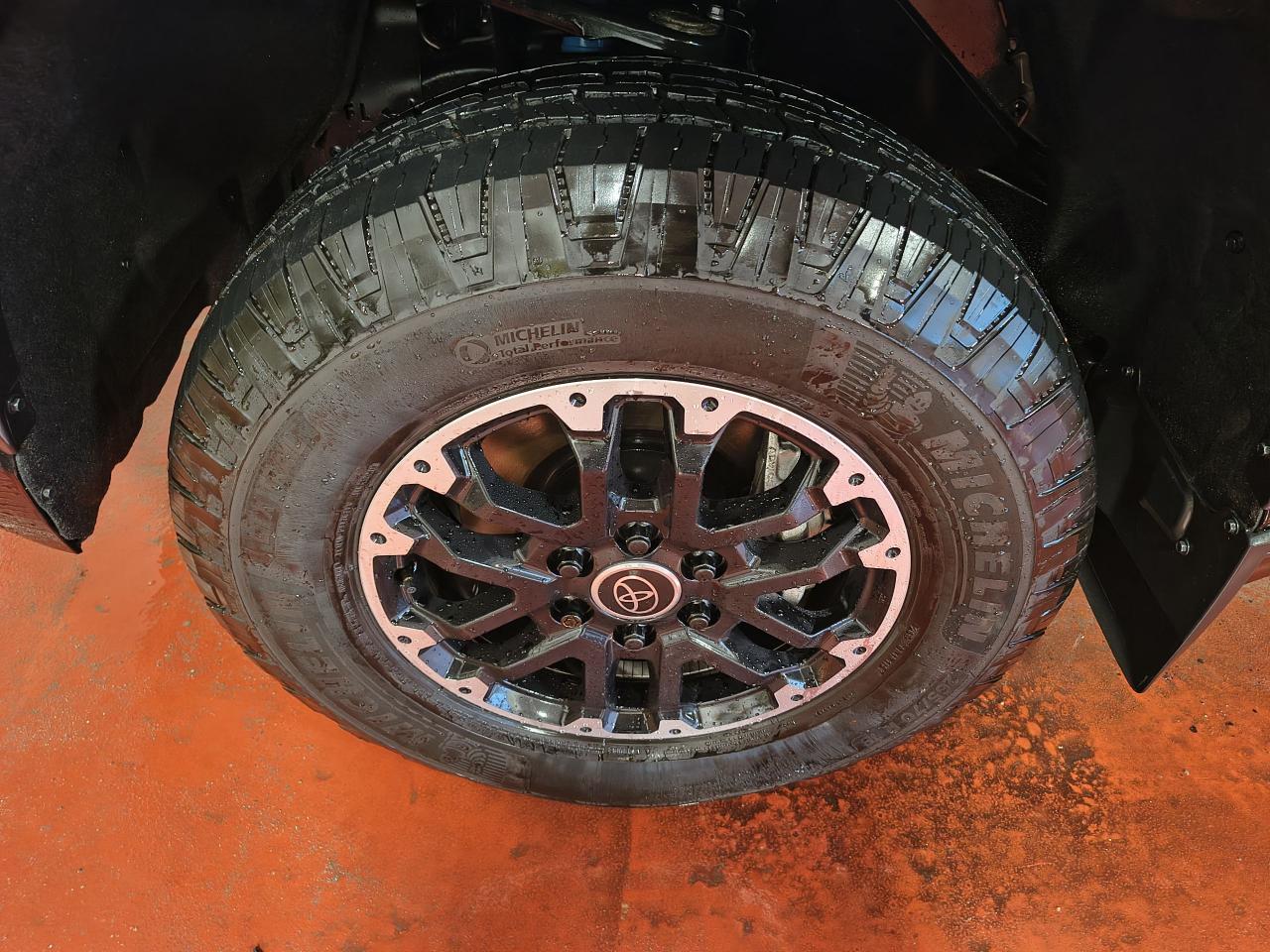 2023 Toyota Tundra 4x4 Crewmax Limited TRD Off Road Photo2