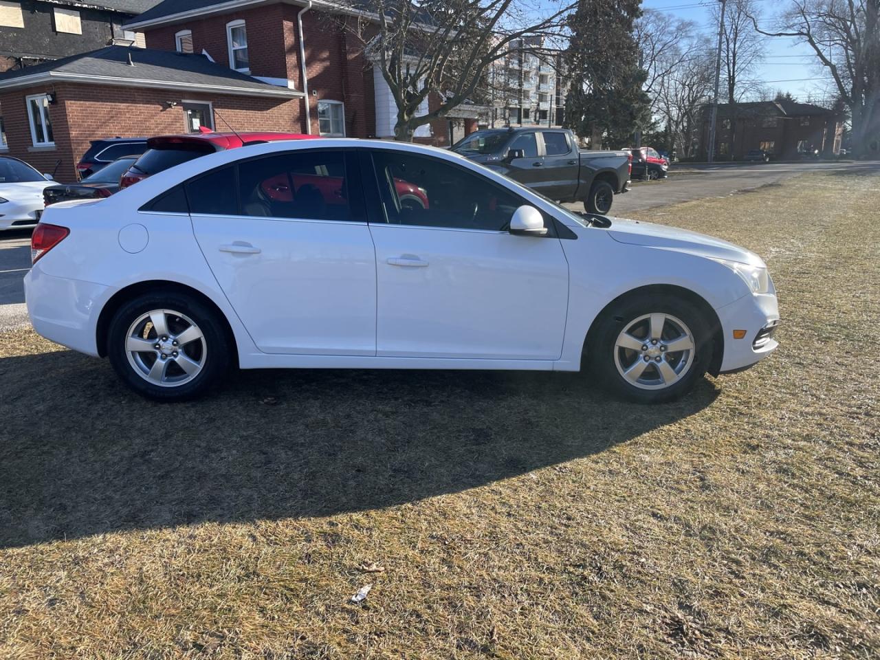 2016 Chevrolet Cruze Limited 2LT *Leather/sunroof Photo