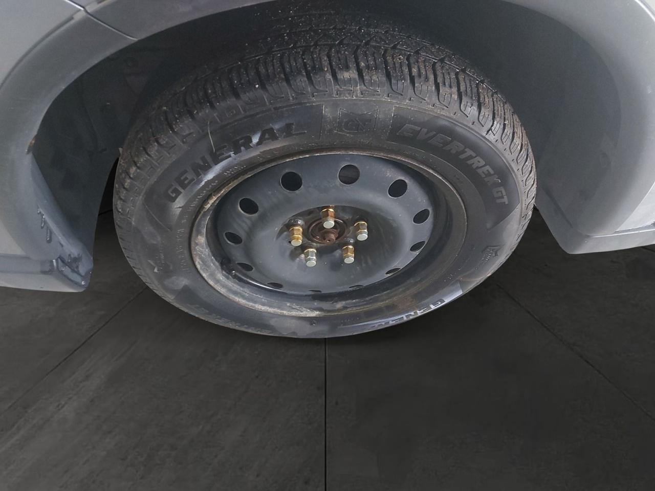 2020 Mitsubishi Outlander ES Photo