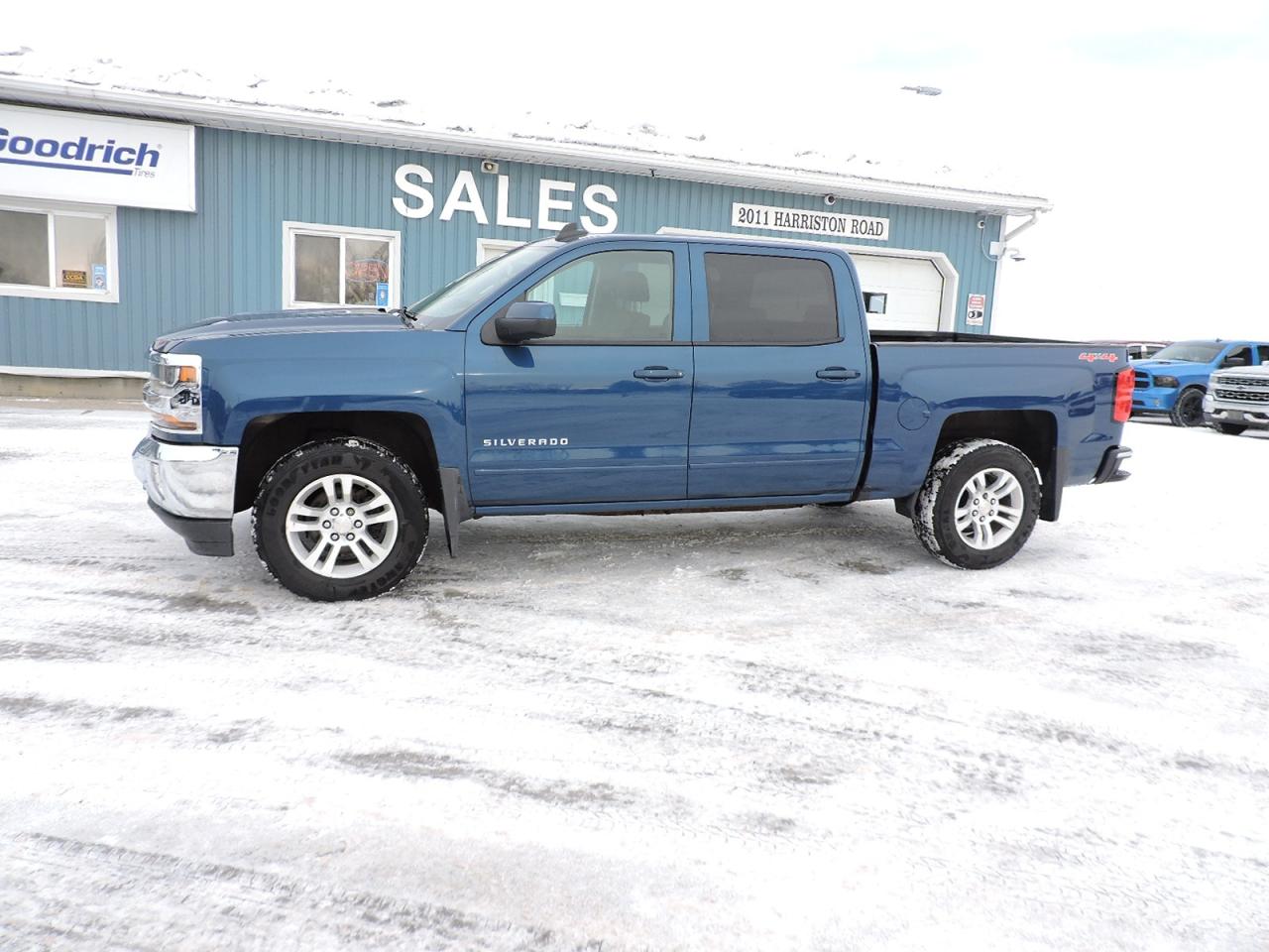 2017 Chevrolet Silverado 1500 LT Photo