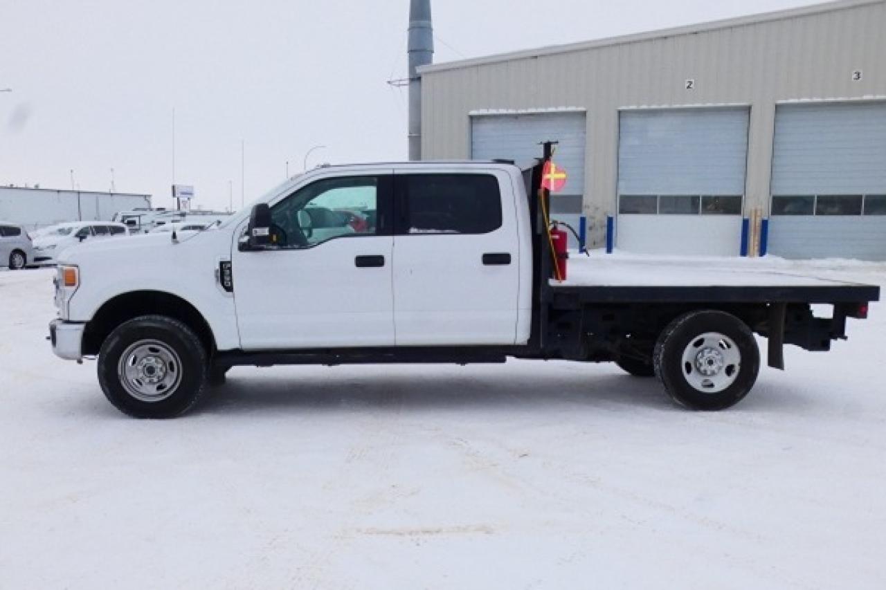 2020 Ford SUPER DUTY F-350 SRW XLT DECK TRUCK w/Power cloth seats, BUC - Photo #1