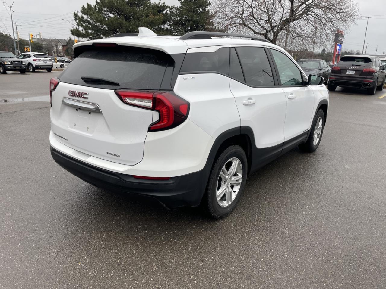 2023 GMC Terrain SLE AWD *One Owner Photo