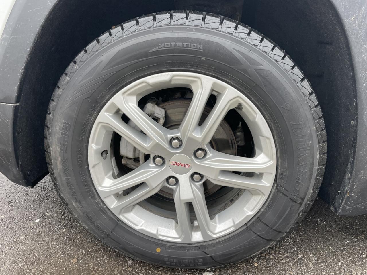 2023 GMC Terrain SLE AWD *One Owner Photo