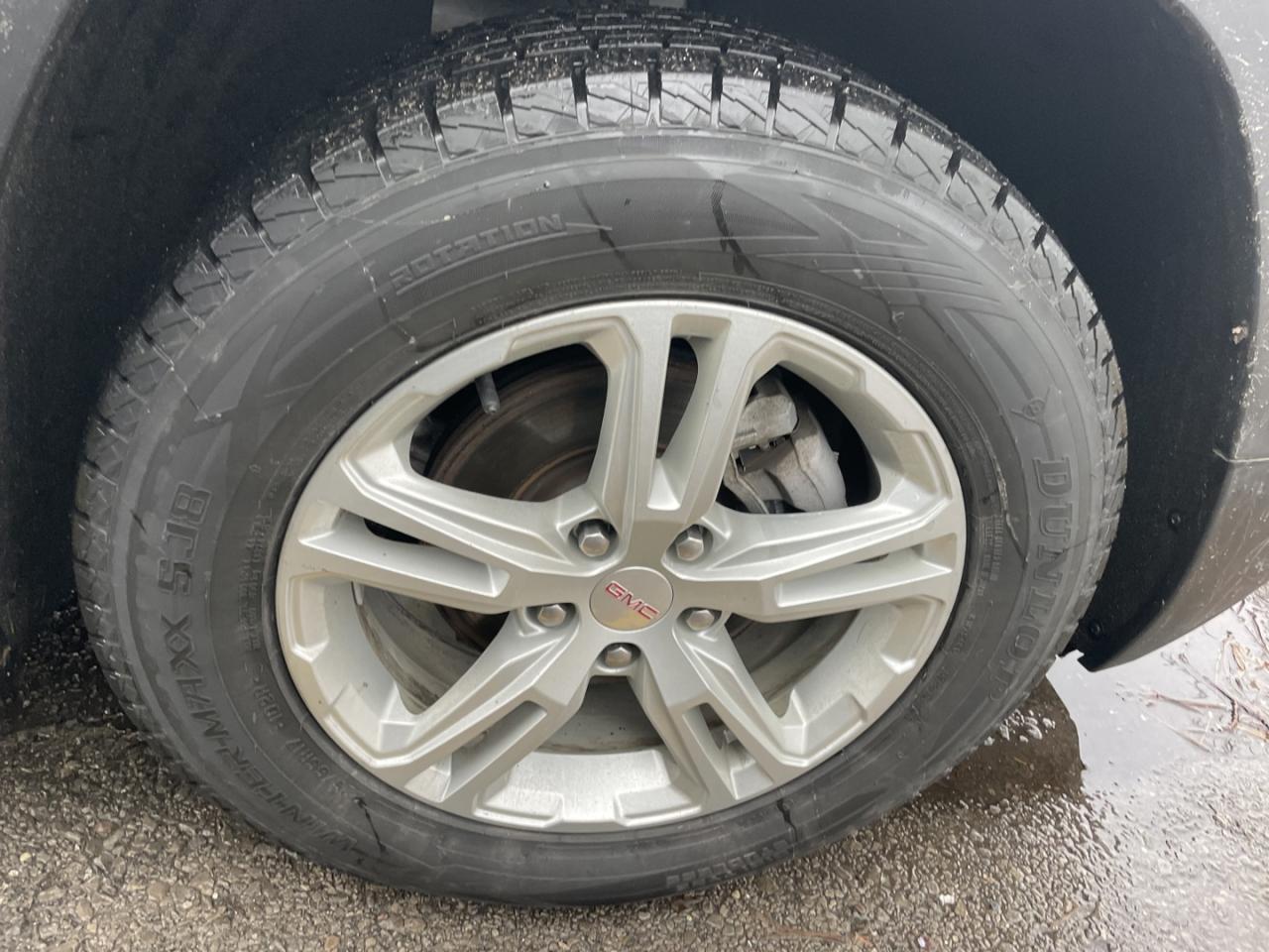 2023 GMC Terrain SLE AWD *One Owner Photo