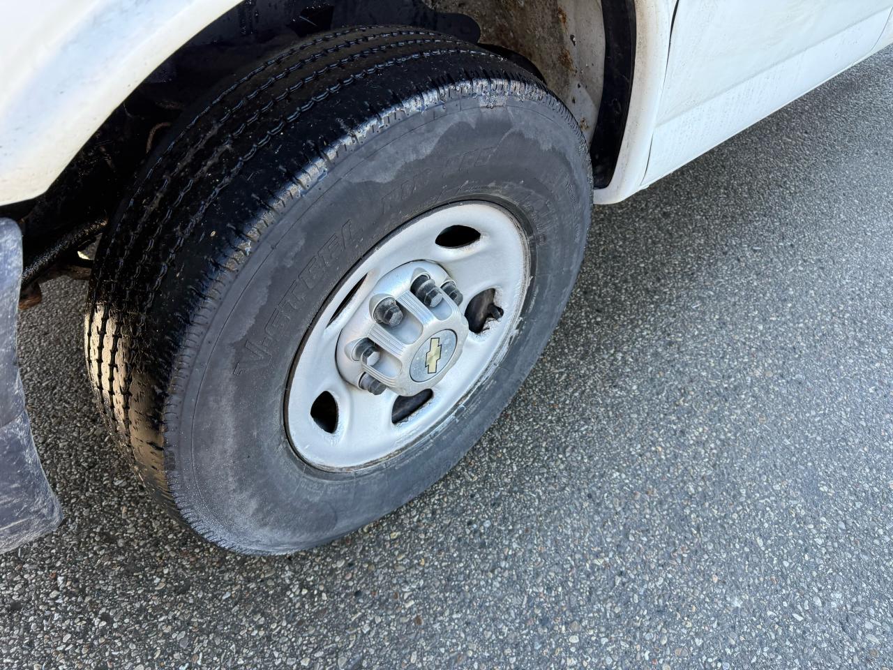 2013 Chevrolet Express Cargo Van  Photo