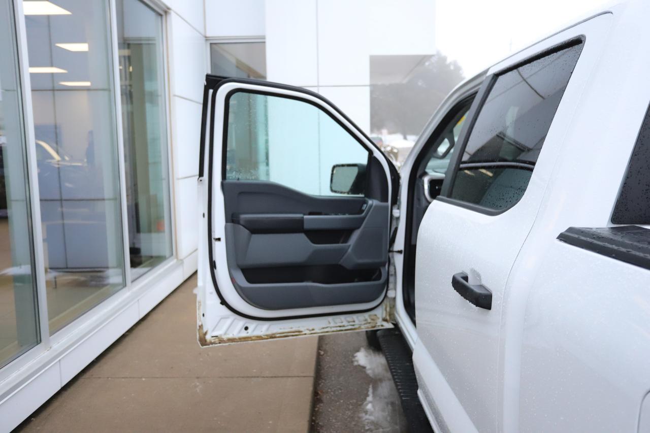 2023 Ford F-150 XLT 4WD SuperCrew 5.5' Box Photo