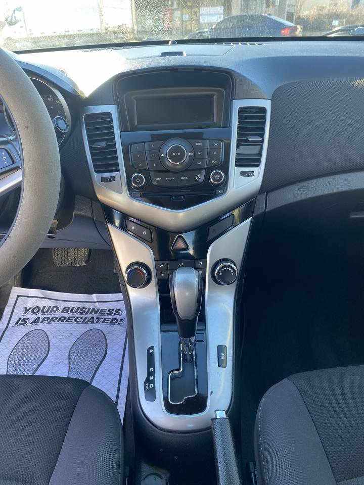 2014 Chevrolet Cruze No Accidents/Automatic/Gas Saver/Bluetooth Photo