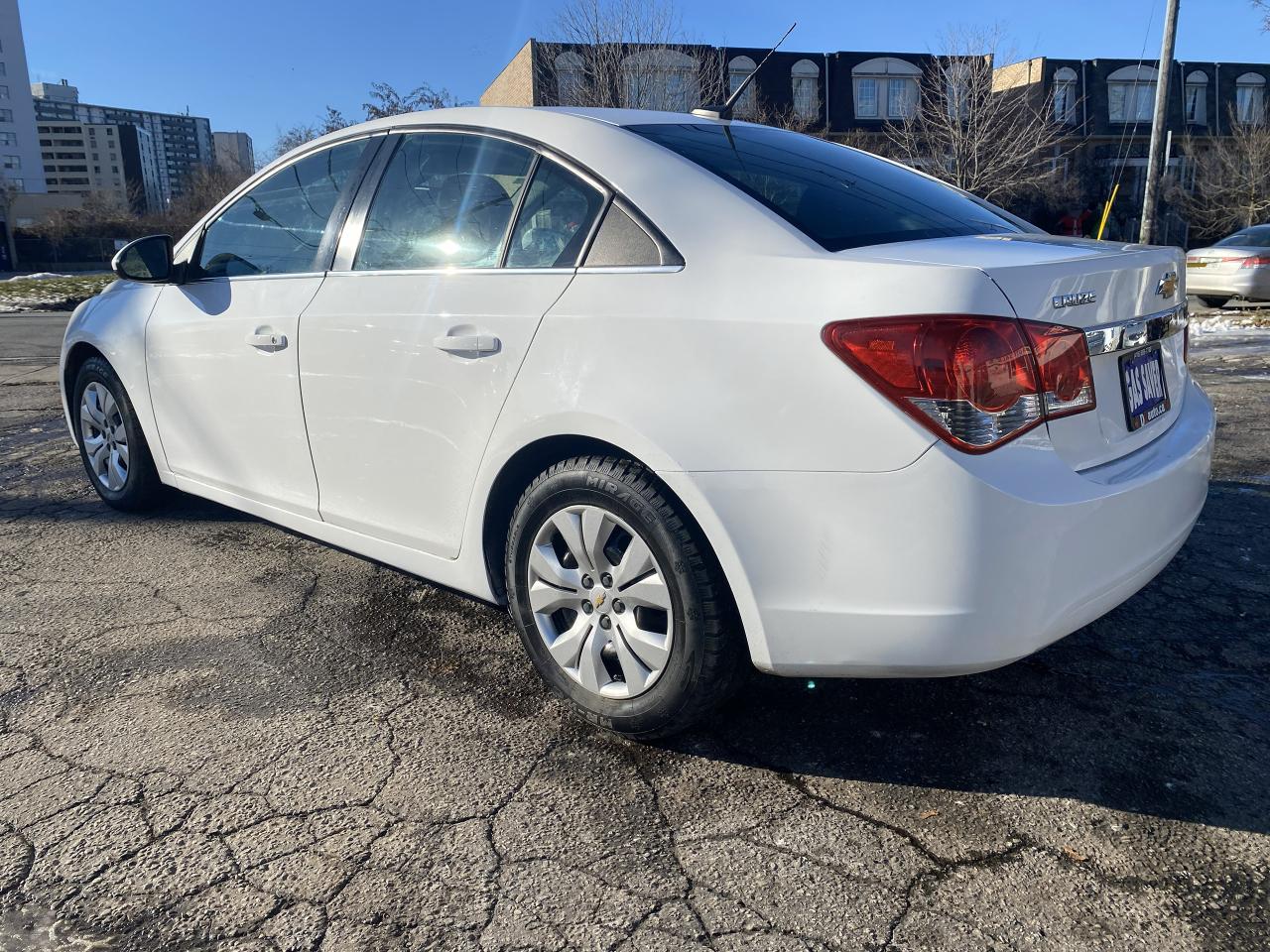 2014 Chevrolet Cruze No Accidents/Automatic/Gas Saver/Bluetooth Photo