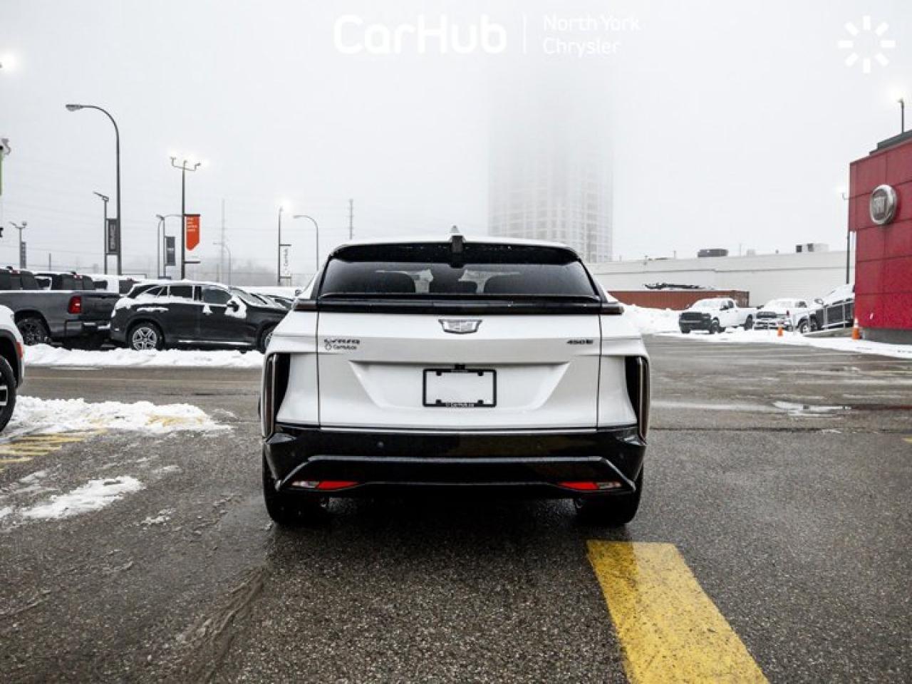 2024 Cadillac LYRIQ Tech Panoroof Heated Seats Navi Apple CarPlay Android Auto Photo