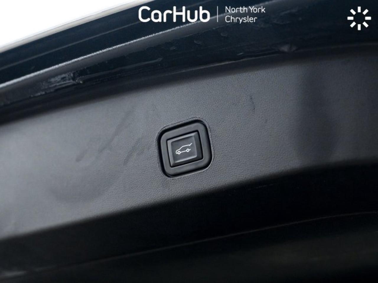 2024 Cadillac LYRIQ Tech Panoroof Heated Seats Navi Apple CarPlay Android Auto Photo