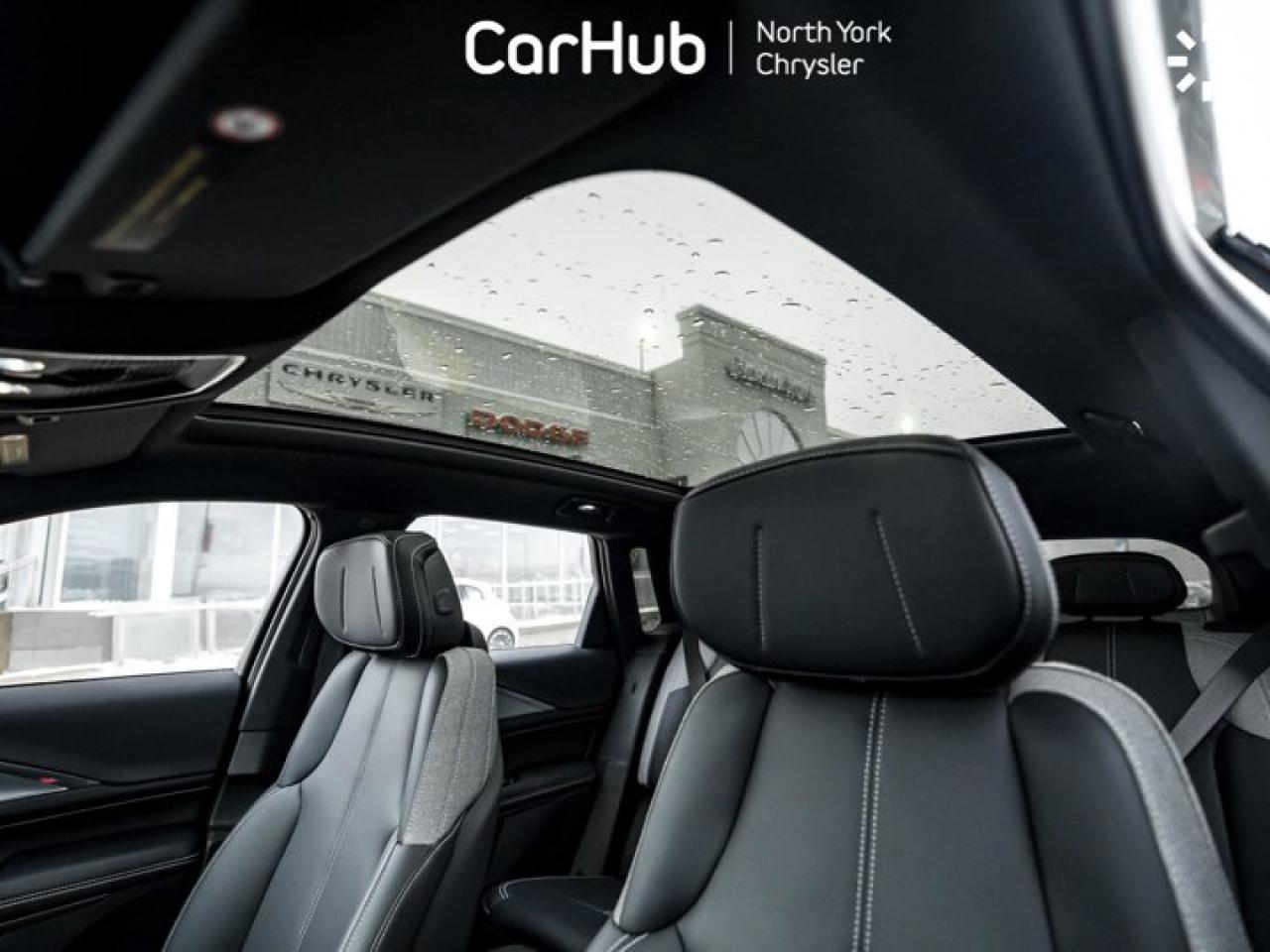 2024 Cadillac LYRIQ Tech Panoroof Heated Seats Navi Apple CarPlay Android Auto Photo