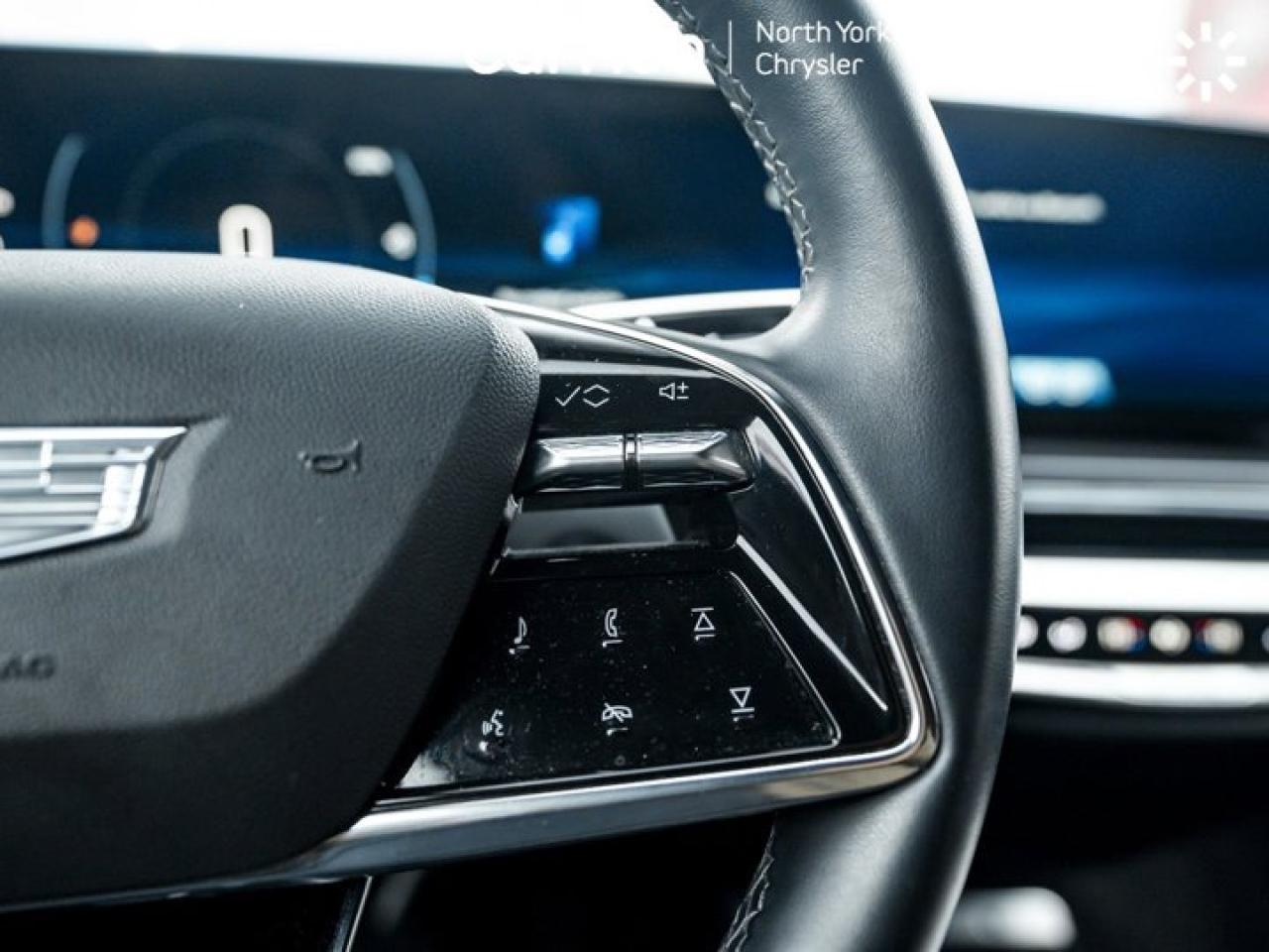 2024 Cadillac LYRIQ Tech Panoroof Heated Seats Navi Apple CarPlay Android Auto Photo